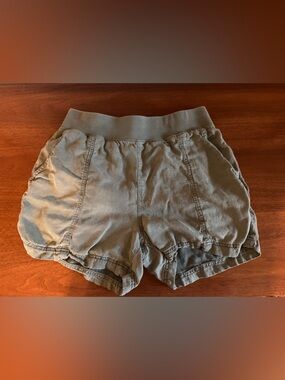 Faherty Olive Green Casual Shorts